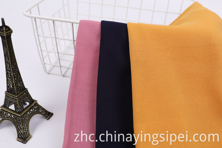 染色的可丽饼织物 Dyed Crepe Fabric